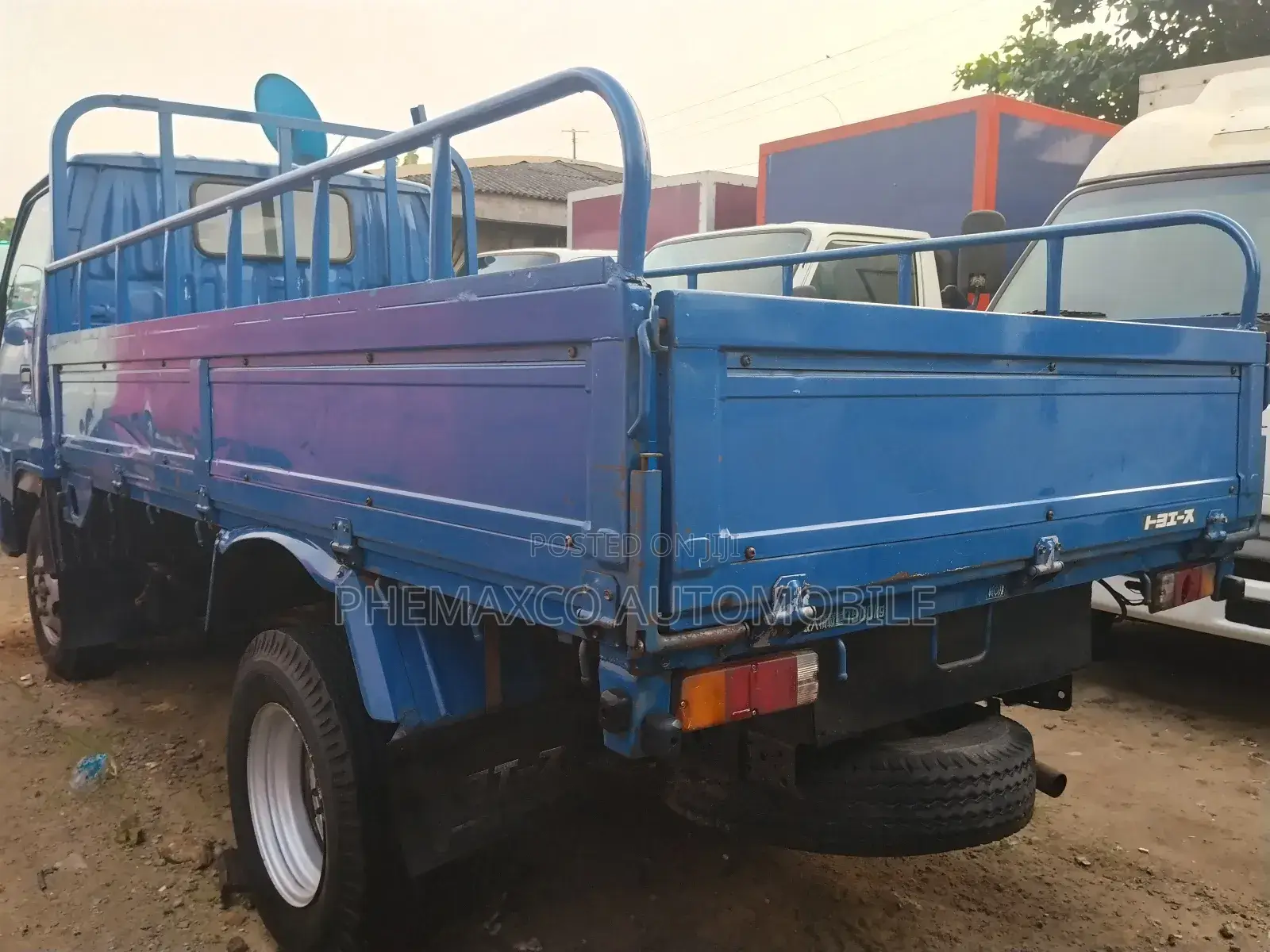 Toyota Dyna150 Blue Colour