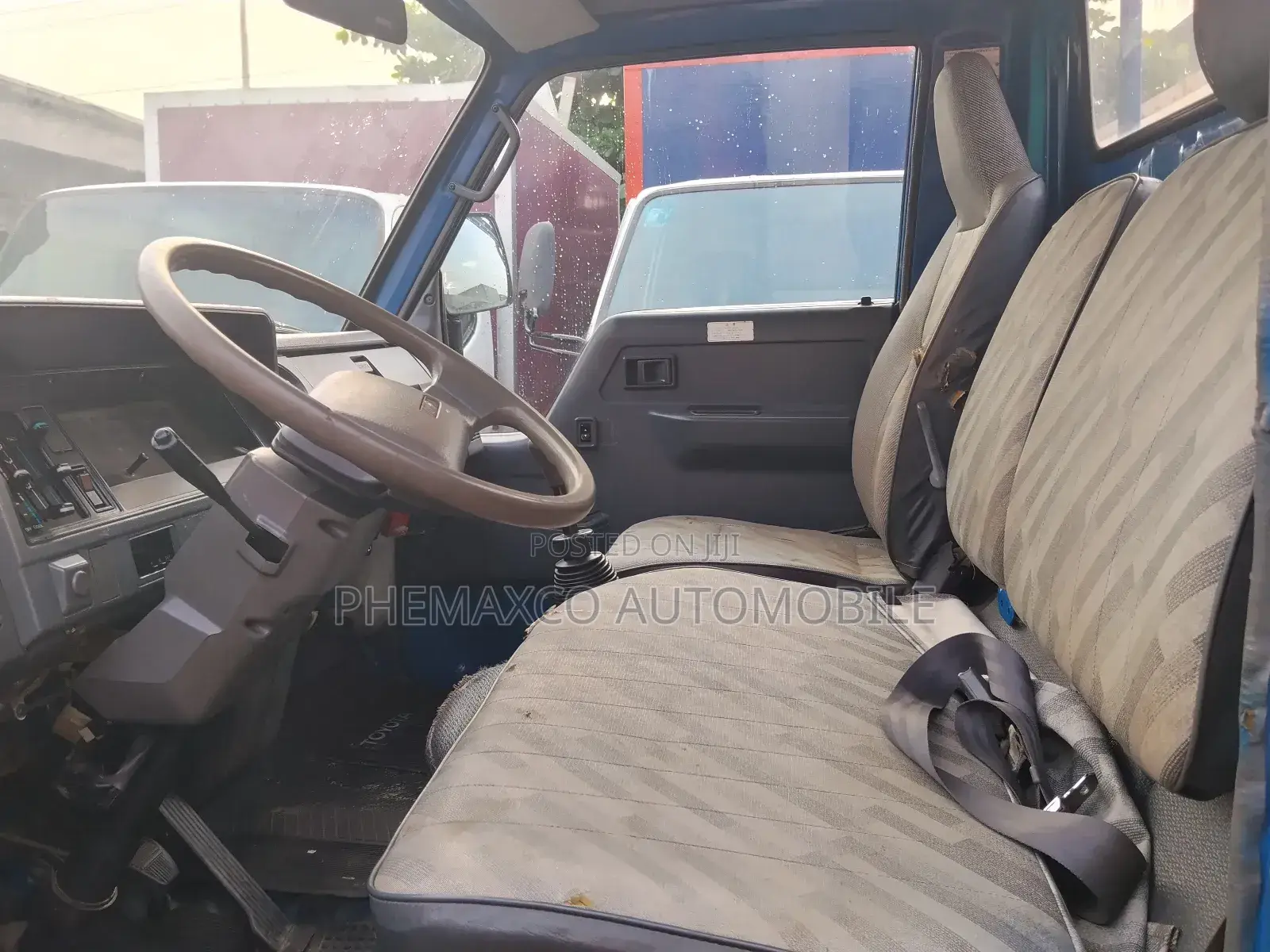 Toyota Dyna150 Blue Colour