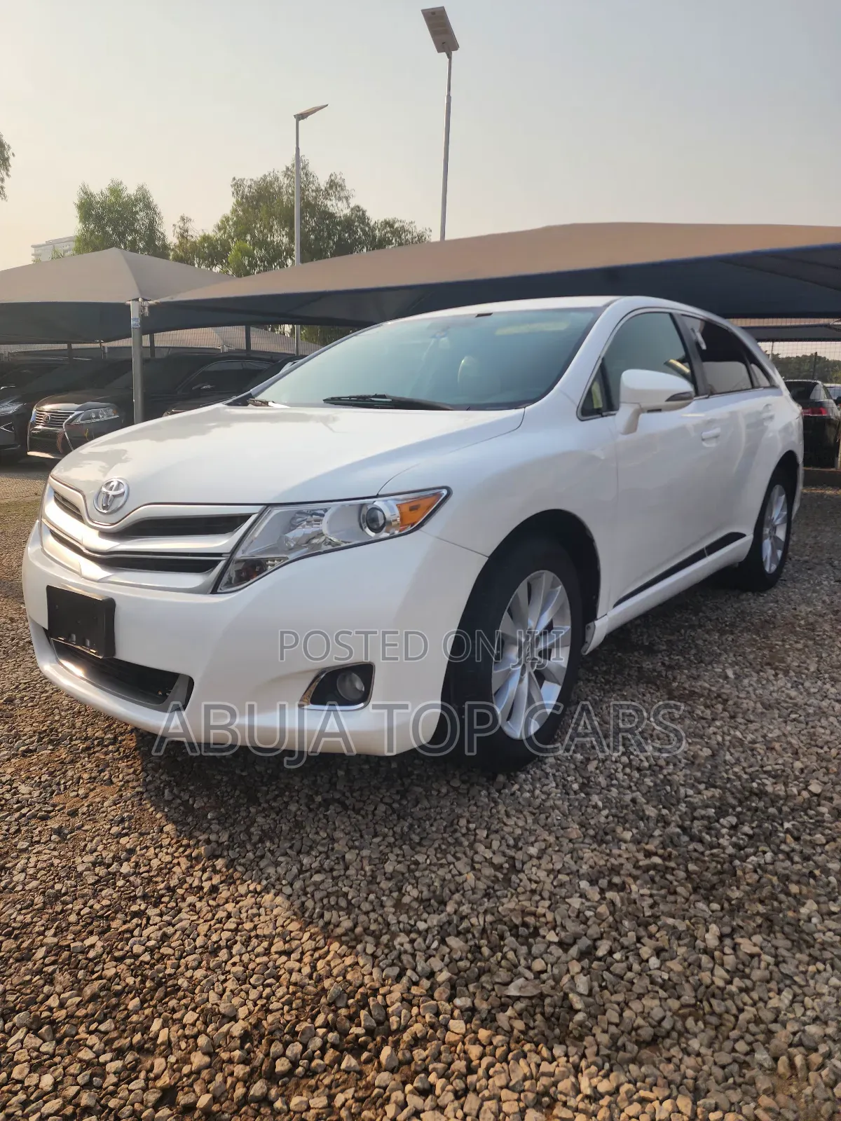 Toyota Venza LE FWD 2013 White