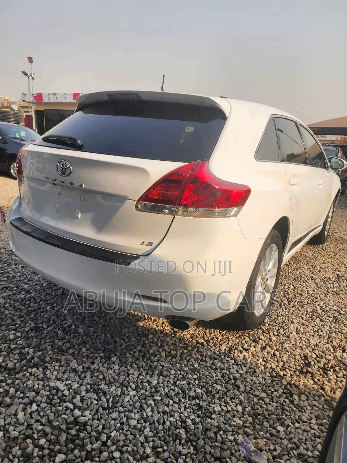 Toyota Venza LE FWD 2013 White