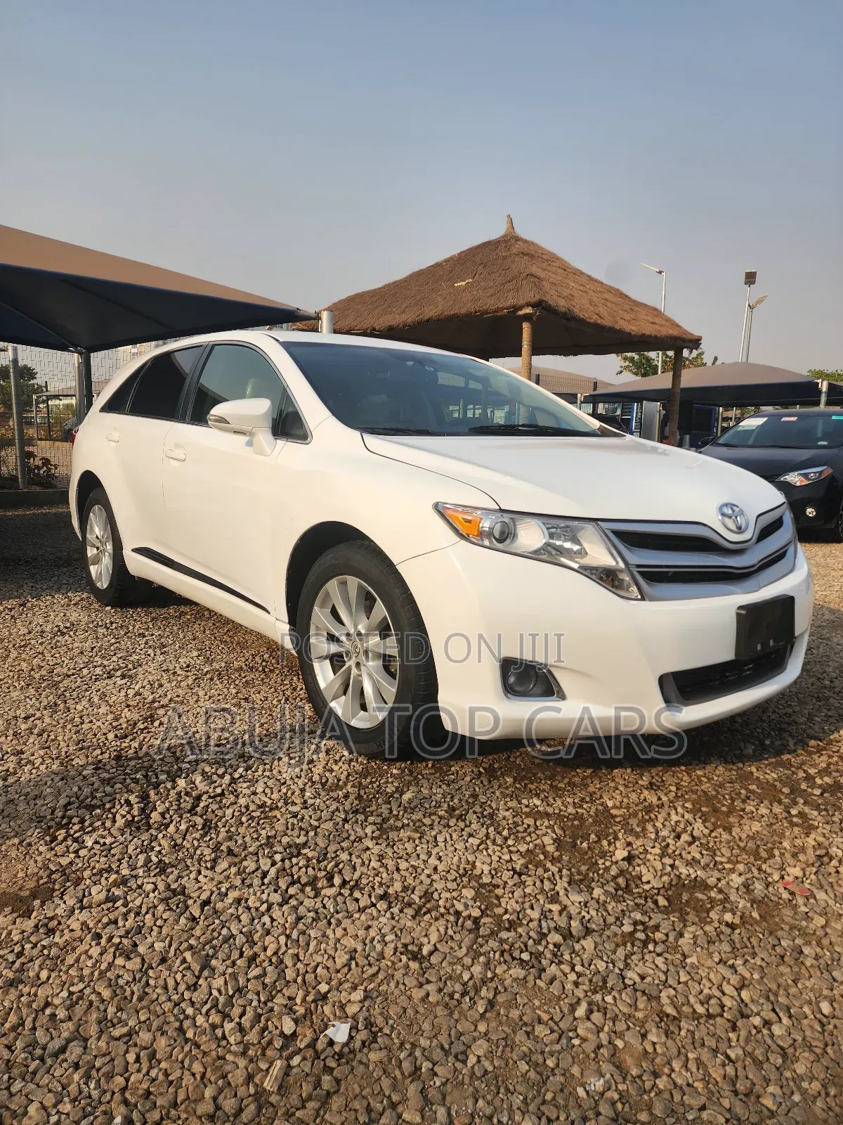 Toyota Venza LE FWD 2013 White
