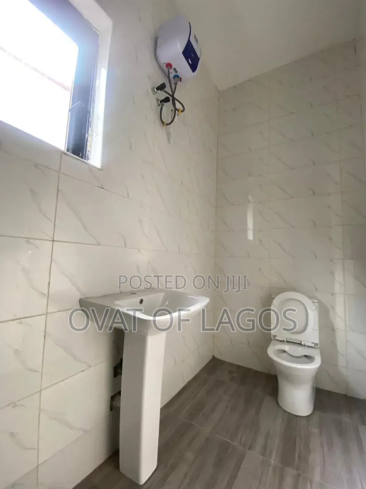 5bdrm Duplex in Ikota for sale