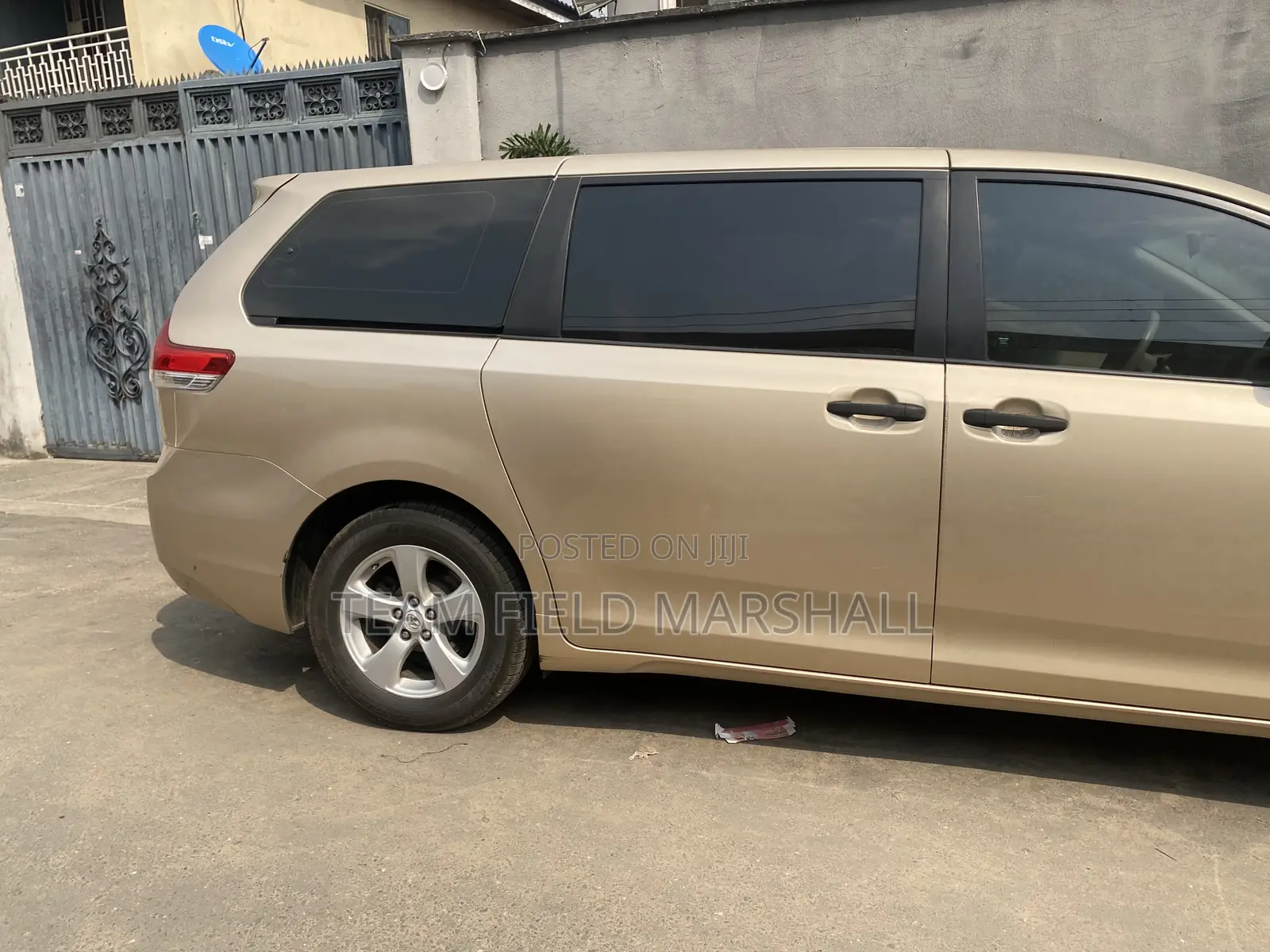 Toyota Sienna LE 7 Passenger 2012 Gold