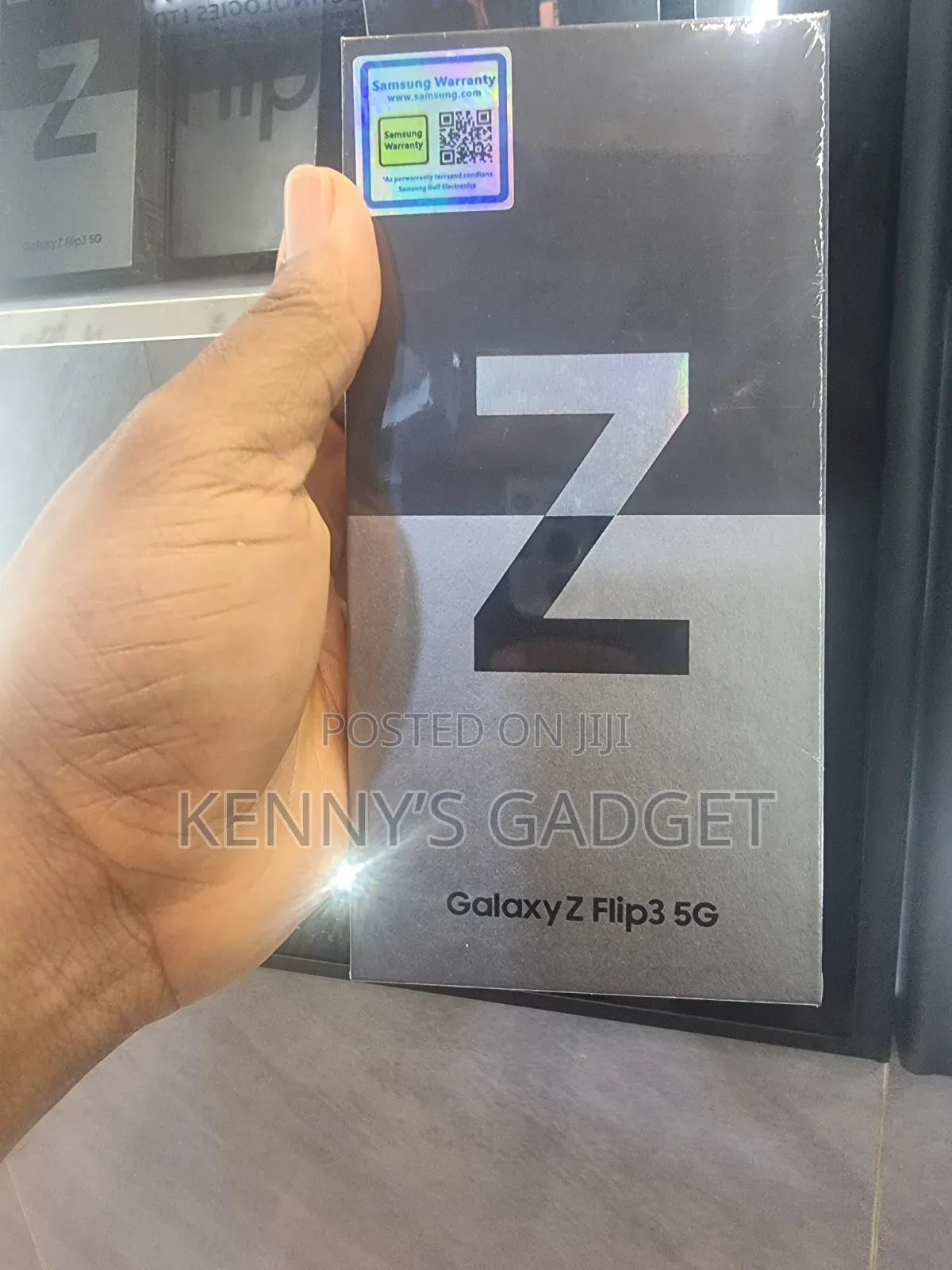 New Samsung Galaxy Z Flip3 5G 128 GB