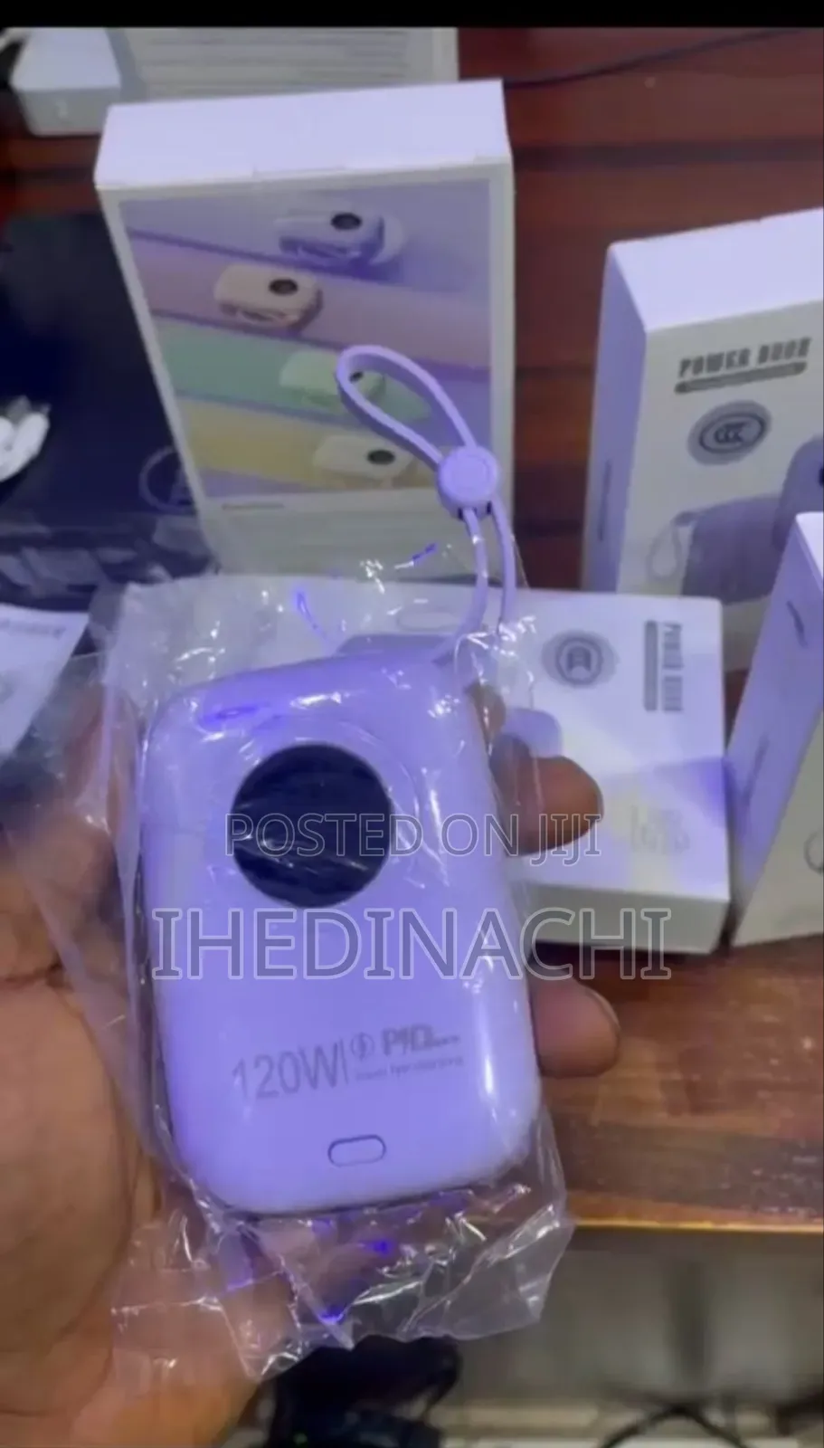 20,000 Mah Pocket Power Bank With iPhone, Type C, Cord