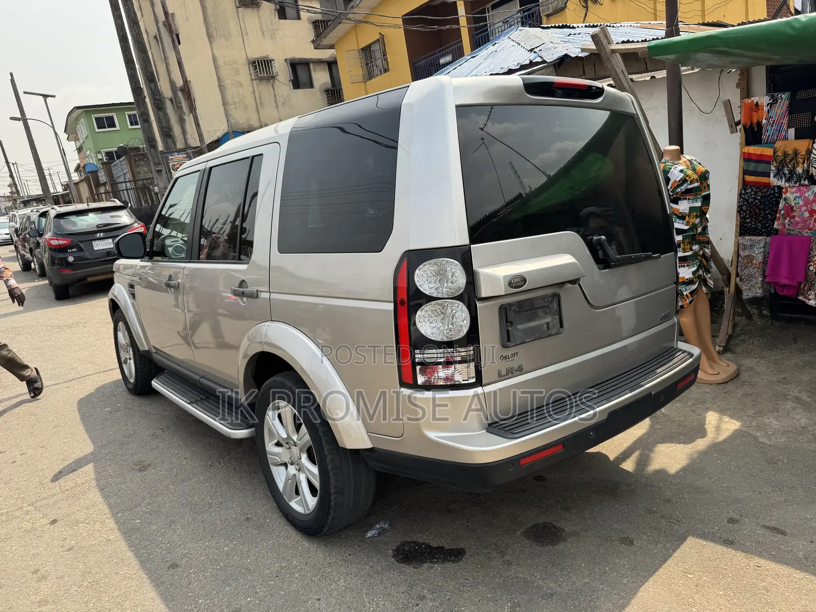 Land Rover Lr4 Base 4x4 2016 Gold