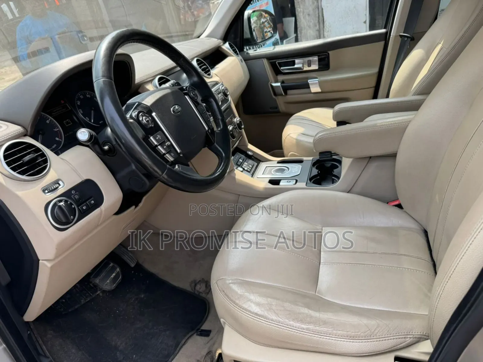 Land Rover Lr4 Base 4x4 2016 Gold