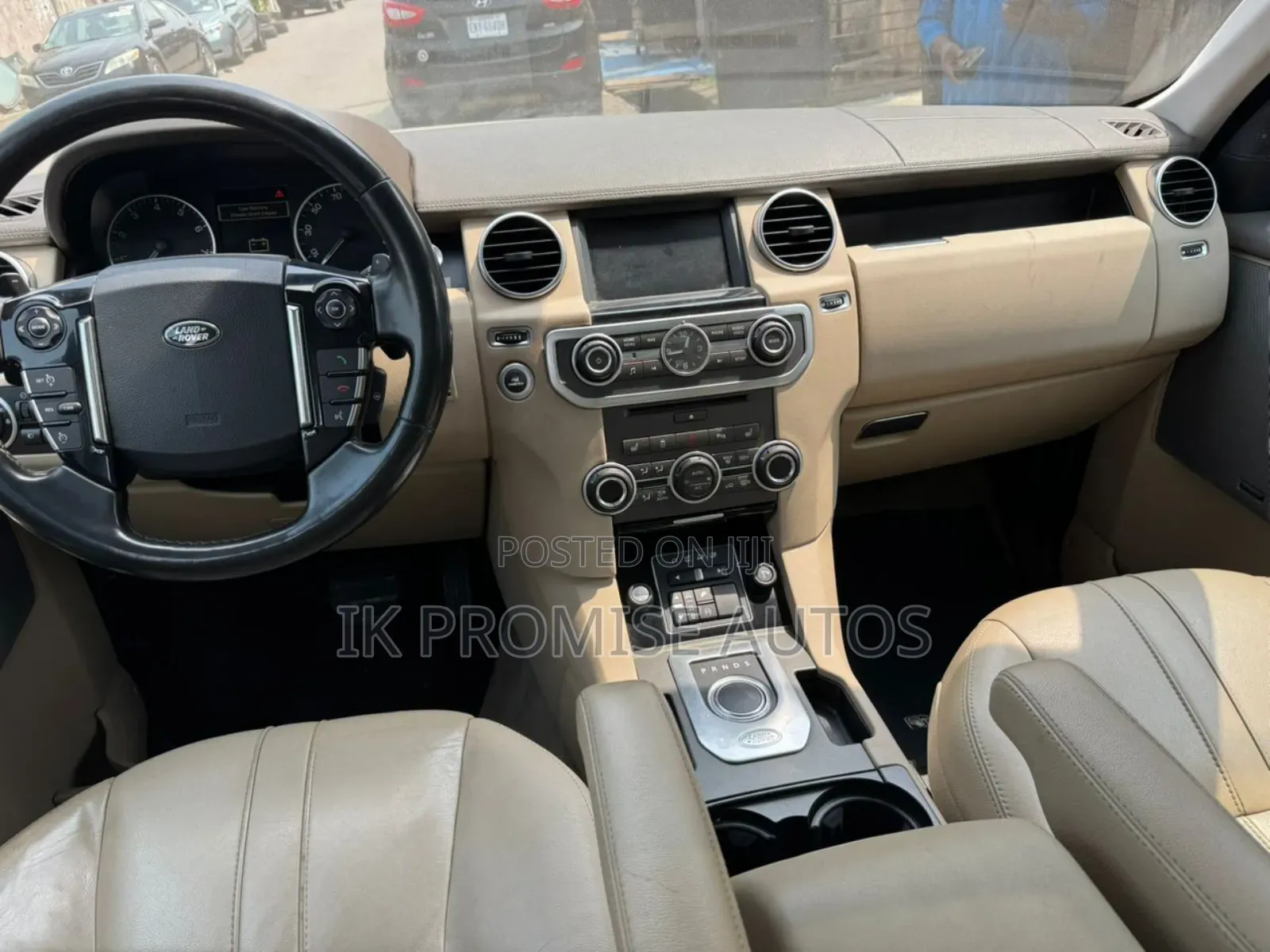 Land Rover Lr4 Base 4x4 2016 Gold