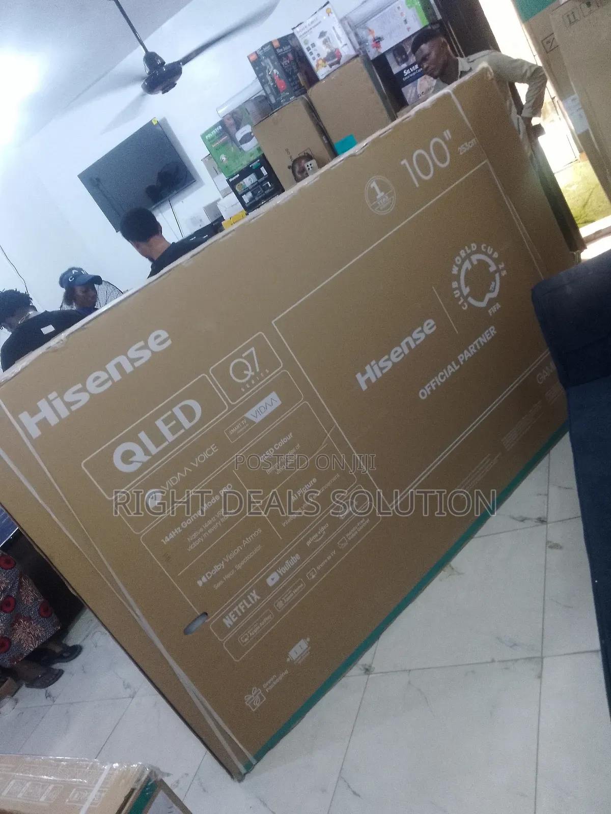 Experience Uhd Like Never Before: The Hisense 100" Q7