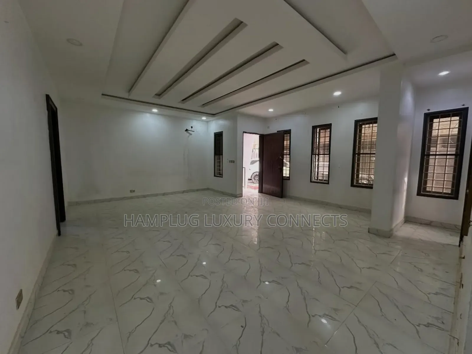 3bdrm Apartment in Jahi for sale