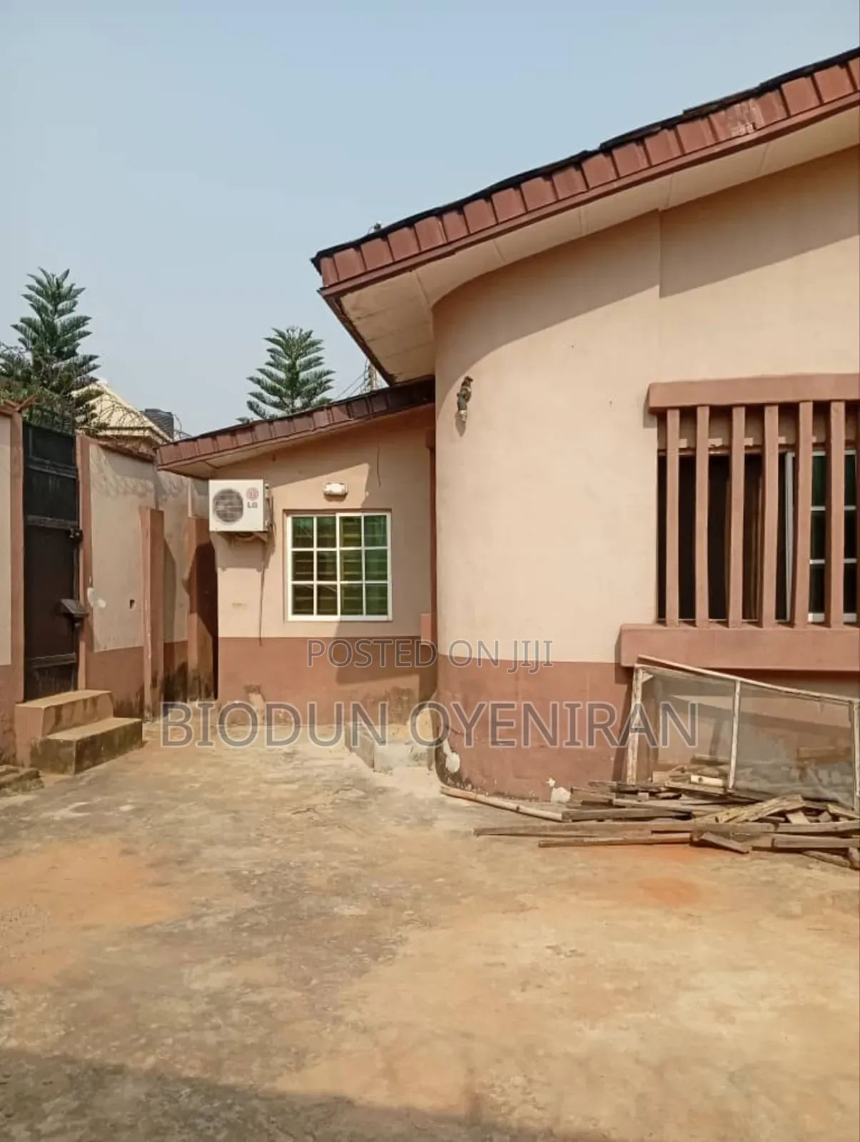 4bdrm Duplex in Egbeda for sale