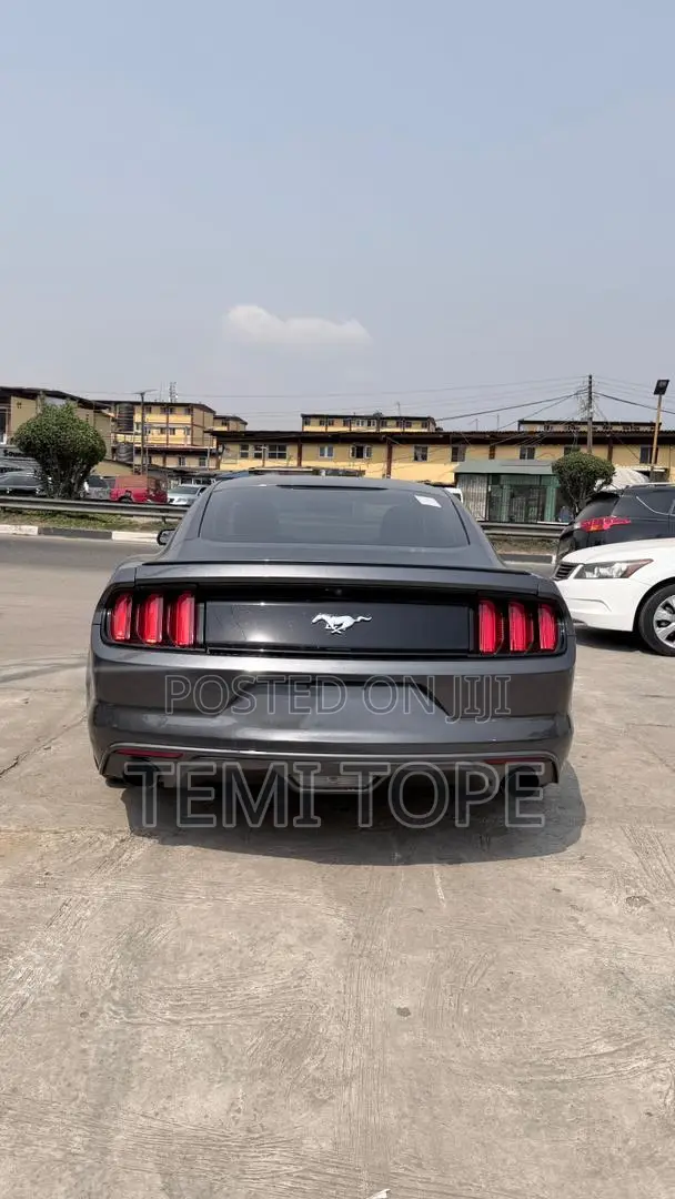 Ford Mustang 2015 Gray