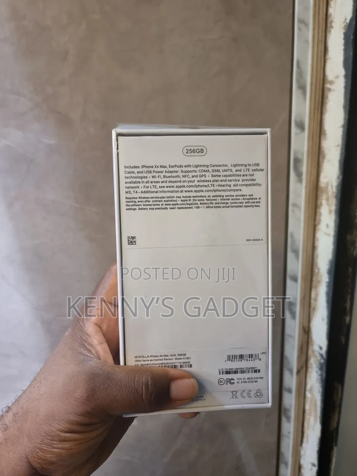 New Apple iPhone XS Max 256 GB Gold