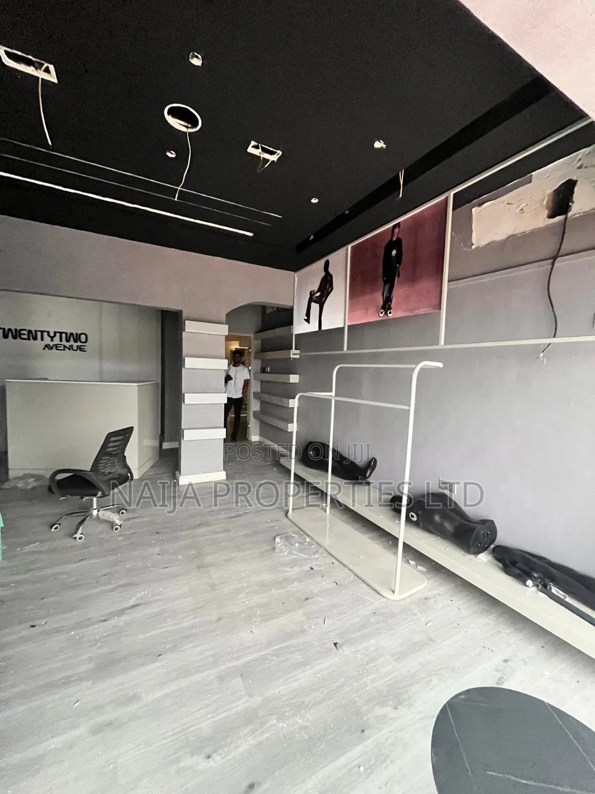 40sqm Shop Space at Lekki Phase 1 for Rent