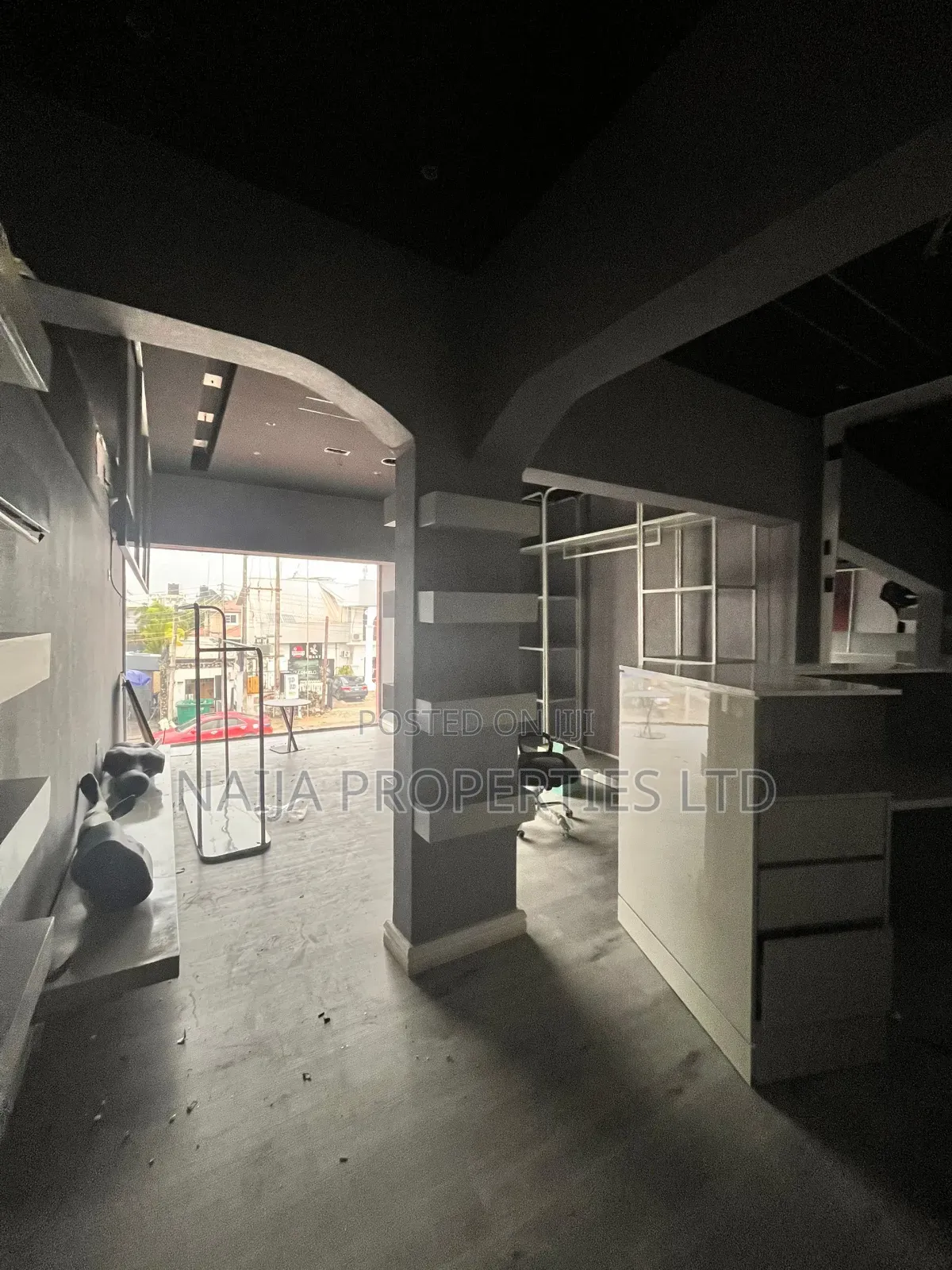 40sqm Shop Space at Lekki Phase 1 for Rent