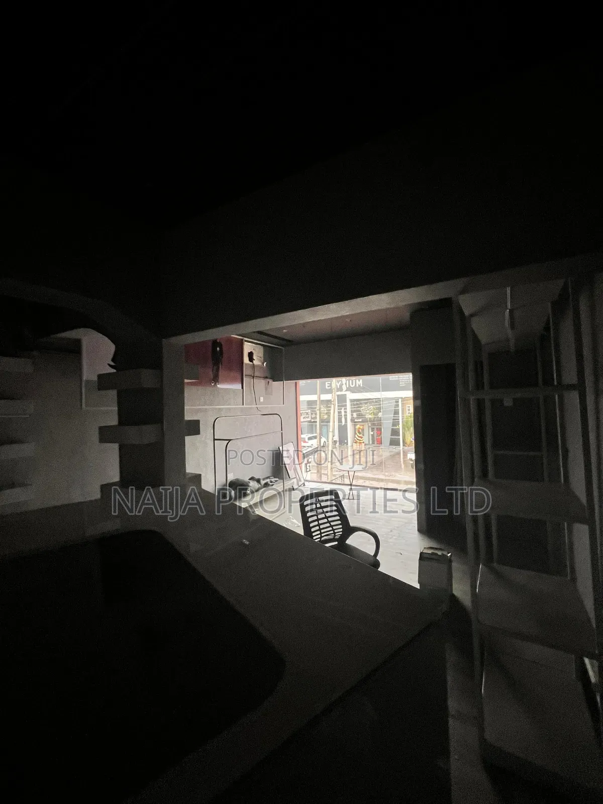 40sqm Shop Space at Lekki Phase 1 for Rent