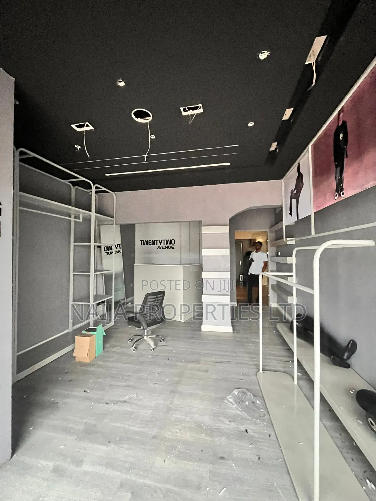 40sqm Shop Space at Lekki Phase 1 for Rent