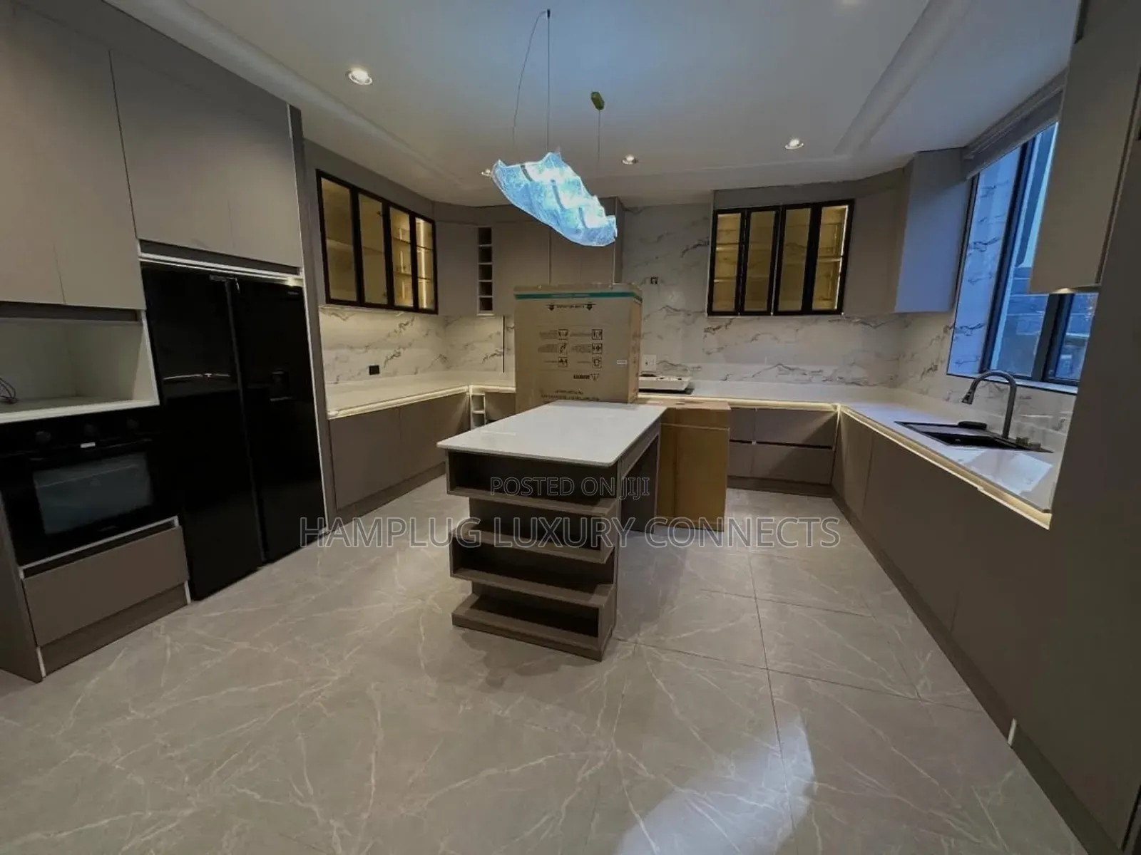 Furnished 7bdrm Duplex in Kado for sale