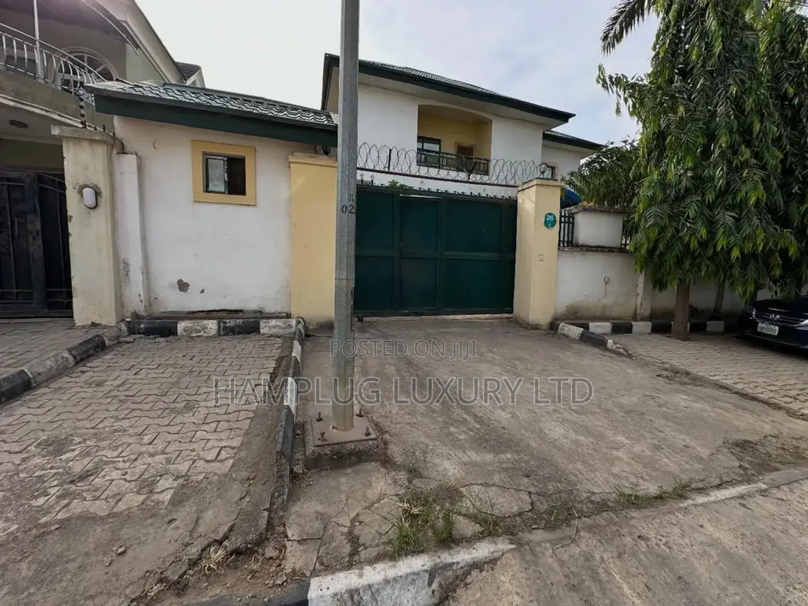 5bdrm Duplex in Wuse Zone 5 for sale