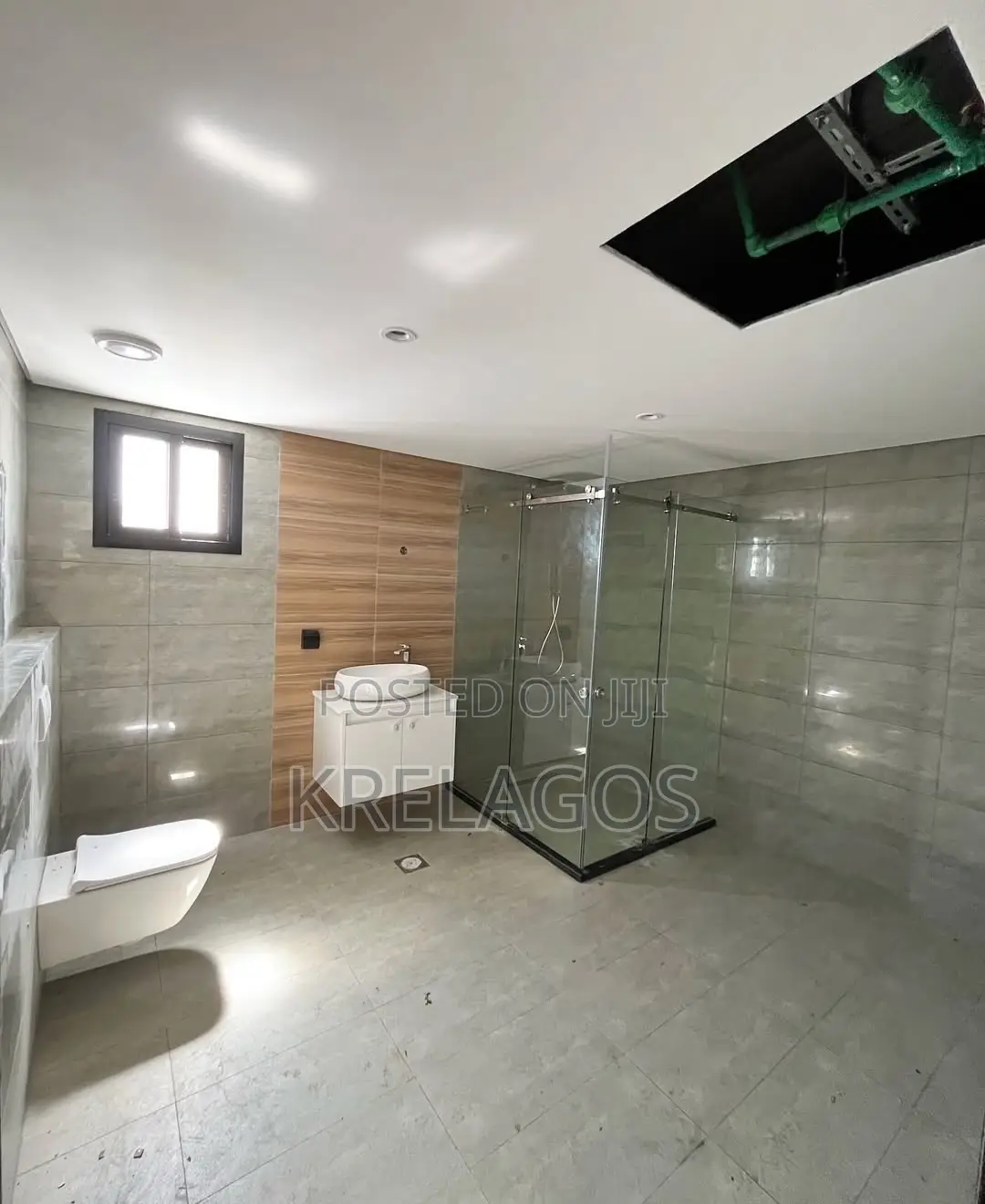 3bdrm Apartment in Banana Island for rent