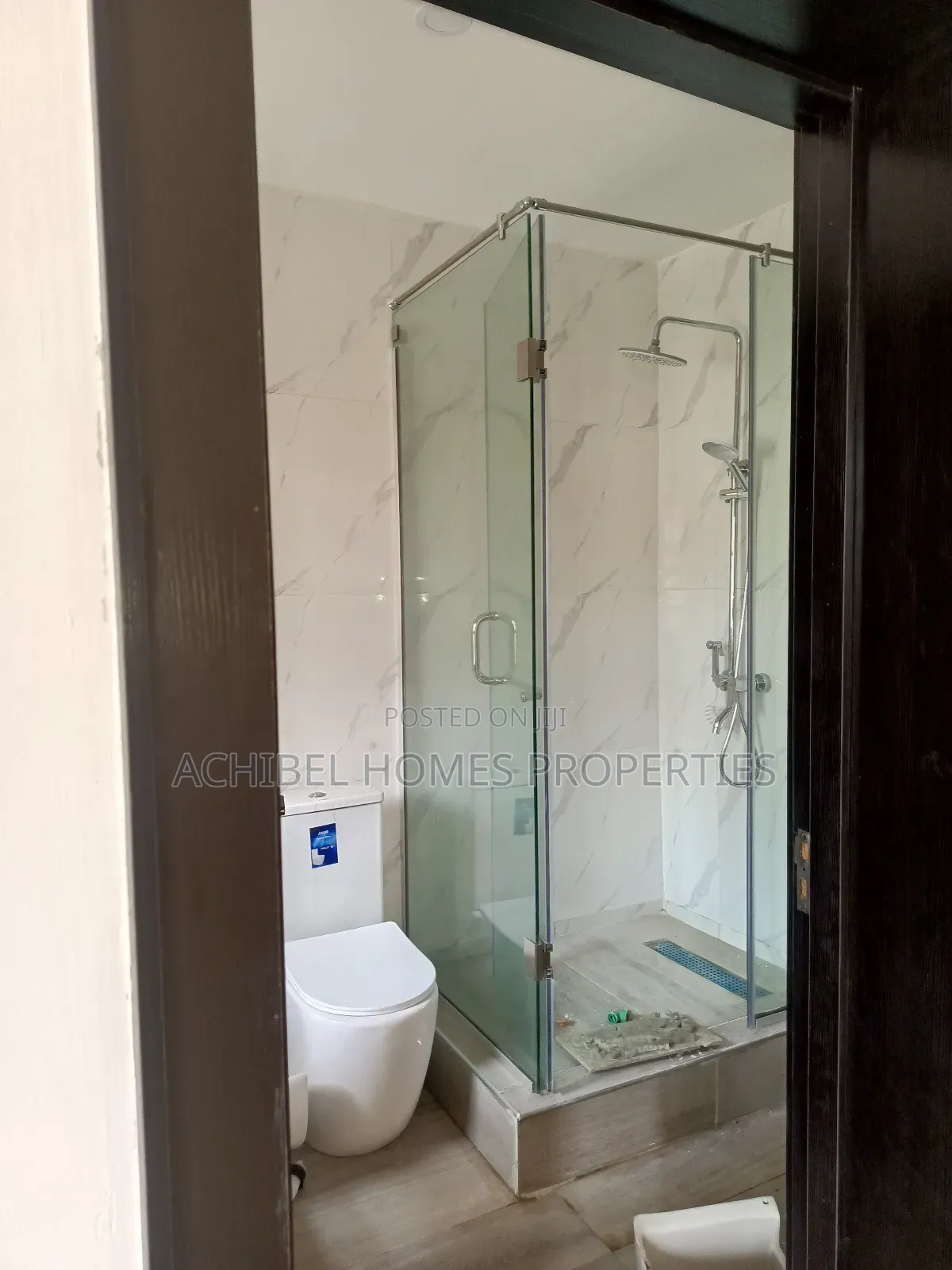 4bdrm Duplex in Lekki for rent