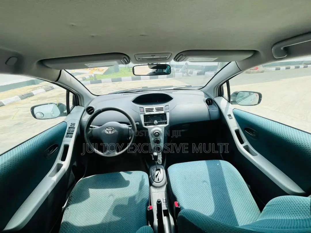 Toyota Yaris 1.3 HB T3 Spirit 2009 Silver