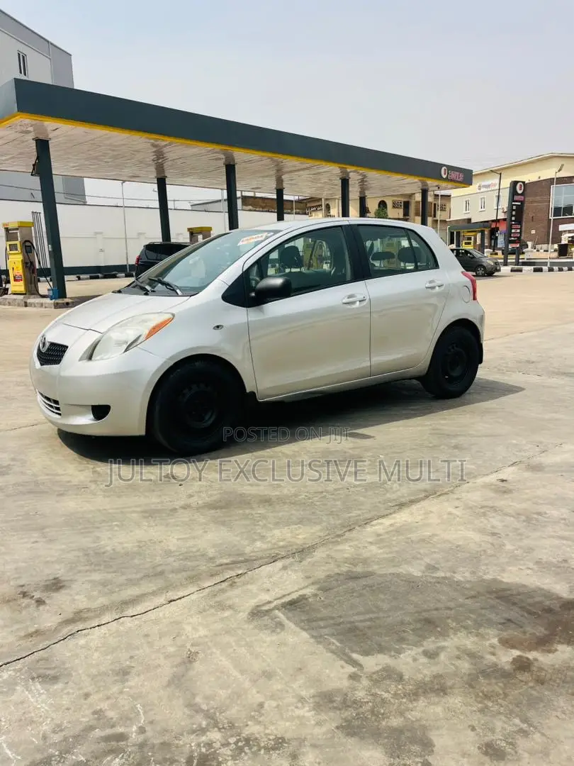 Toyota Yaris 1.3 HB T3 Spirit 2009 Silver
