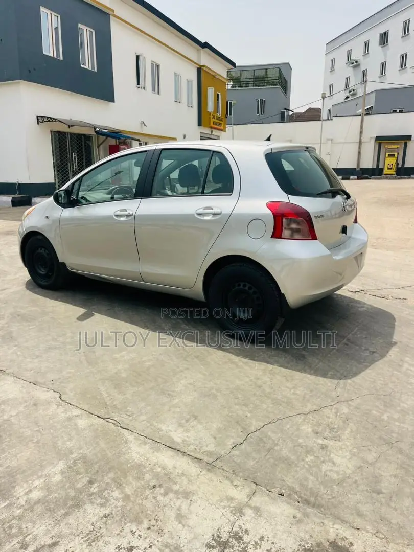Toyota Yaris 1.3 HB T3 Spirit 2009 Silver