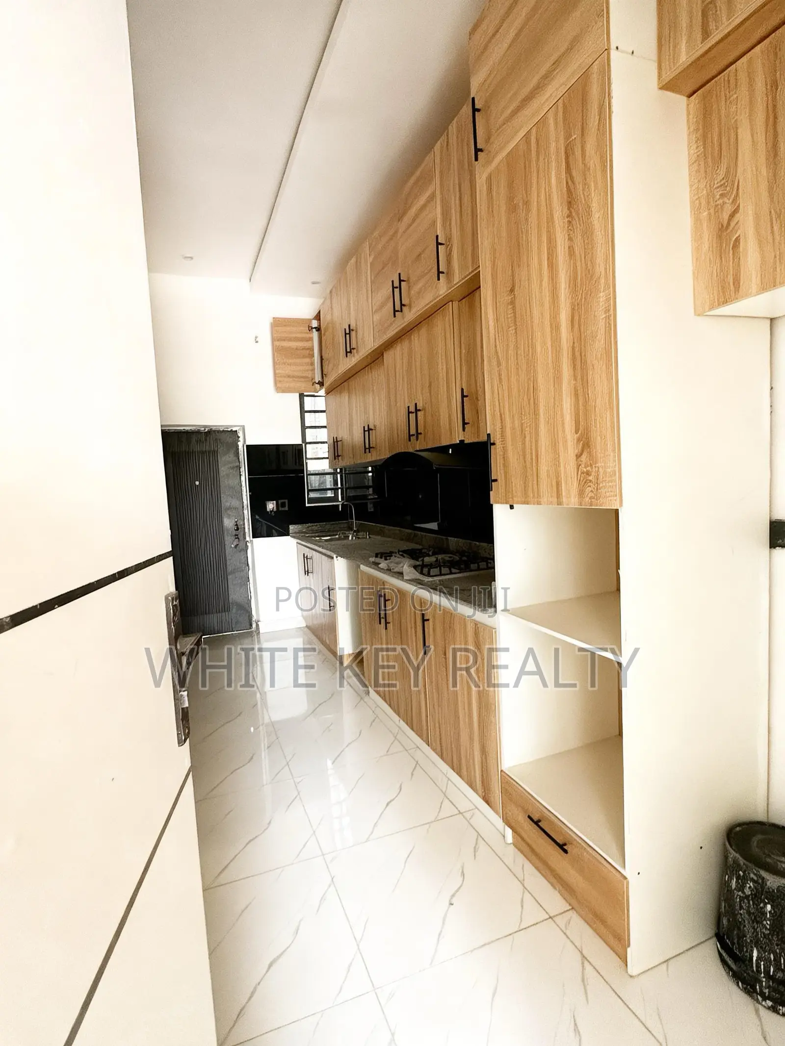 3bdrm Duplex in Lekki Scheme 2, Abraham Adesanya for sale