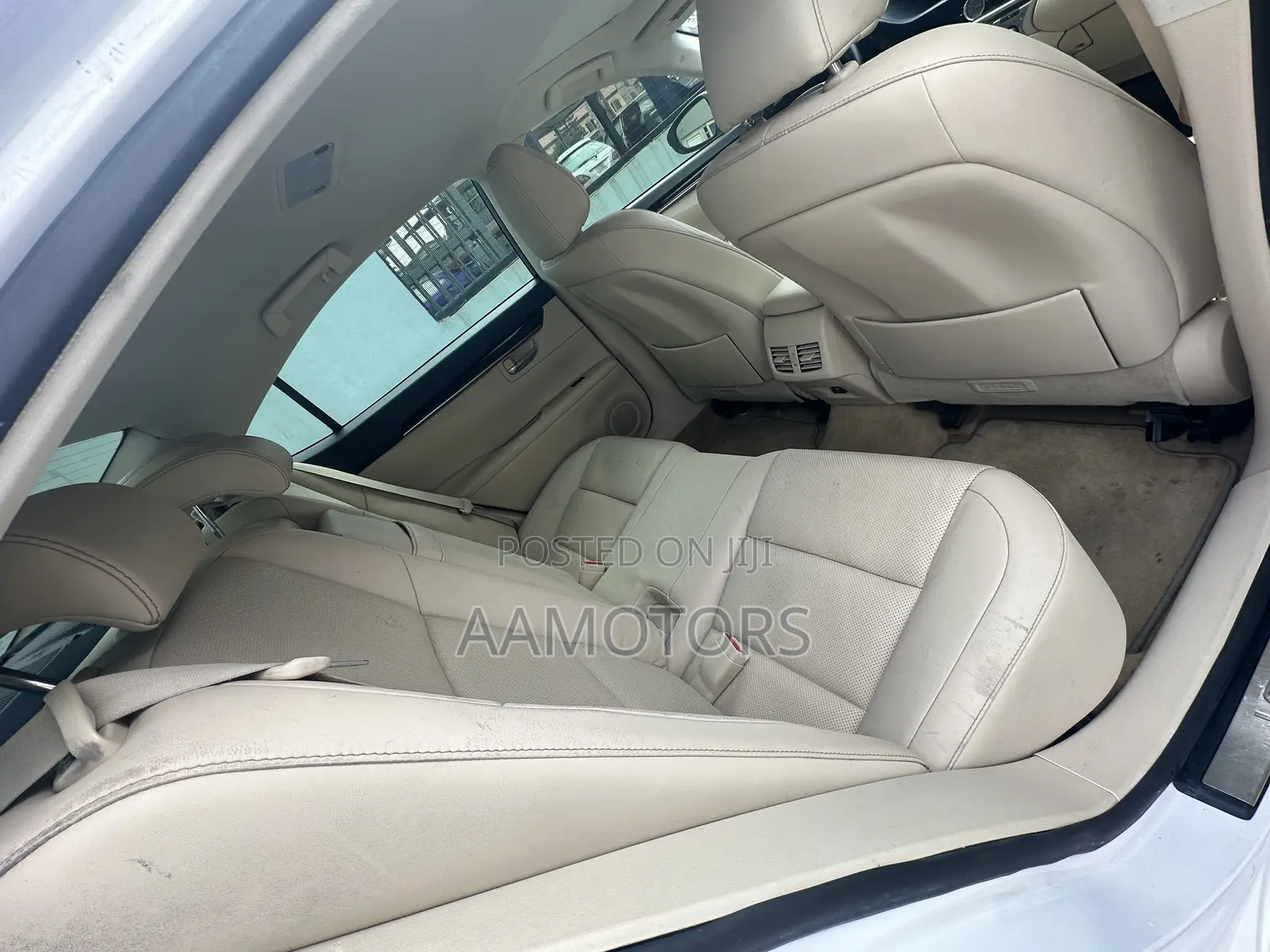 Lexus ES 350 FWD 2015 White