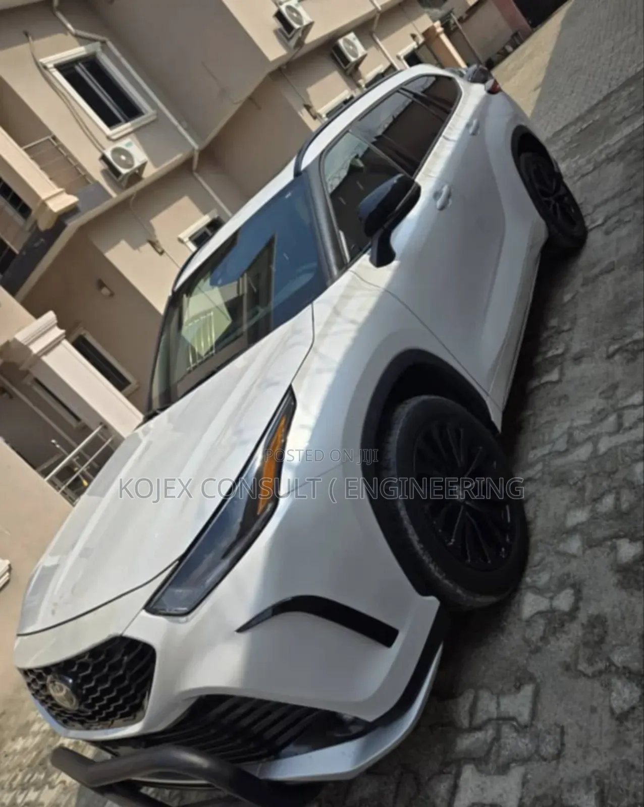 Toyota Highlander XSE AWD 2023 White