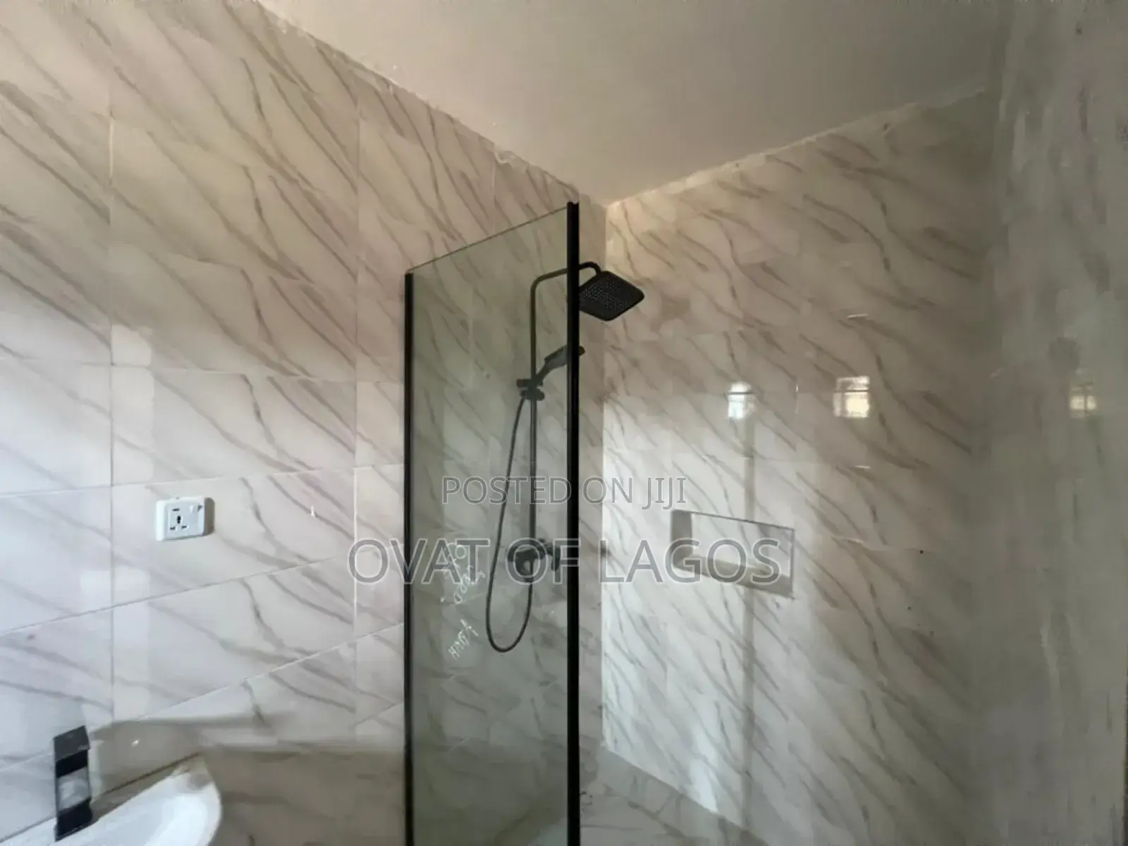 2bdrm Apartment in Ikota Villa for sale