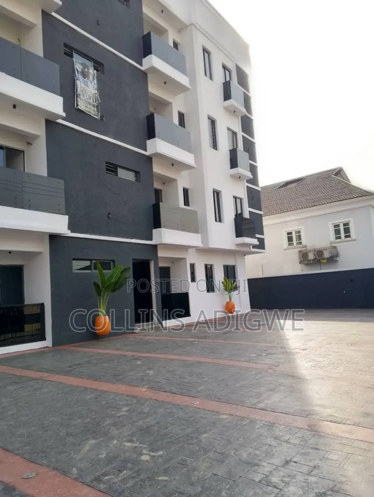 2bdrm Apartment in Lekki Phase 1 for sale