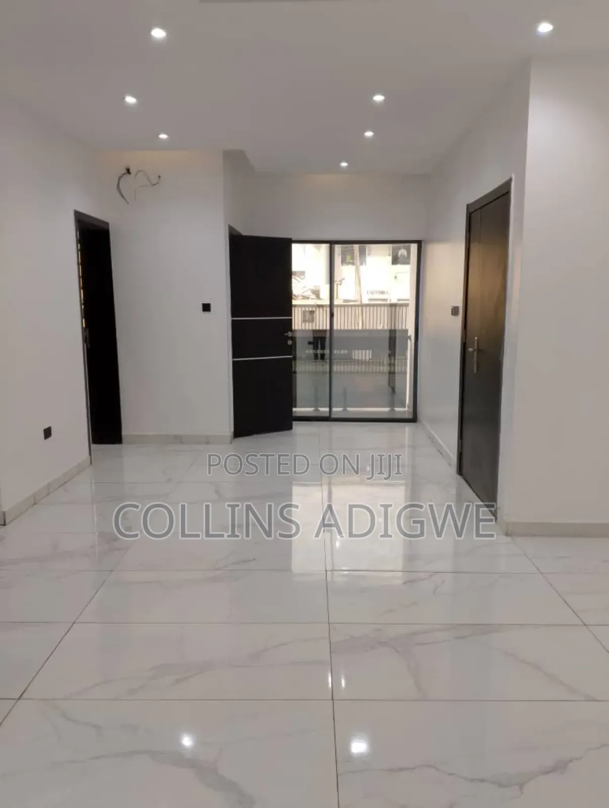 2bdrm Apartment in Lekki Phase 1 for sale
