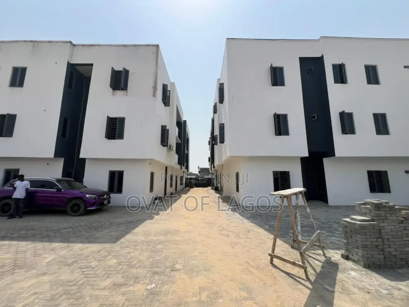 3bdrm Apartment in Ikota Villa for sale