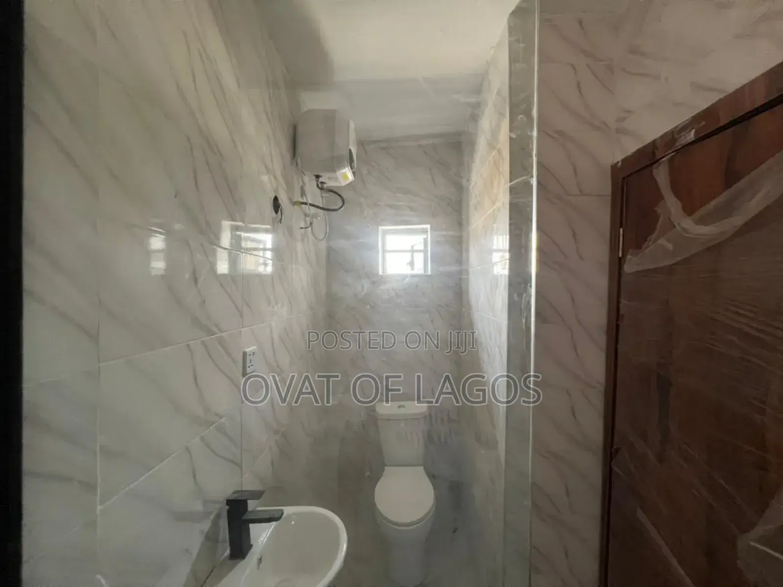 3bdrm Apartment in Ikota Villa for sale