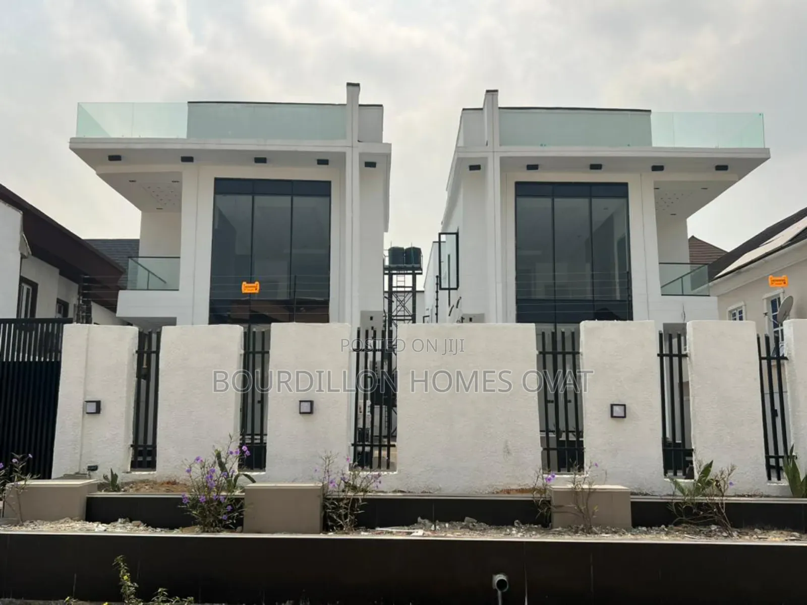 5bdrm Duplex in Ikota Lagos State for sale