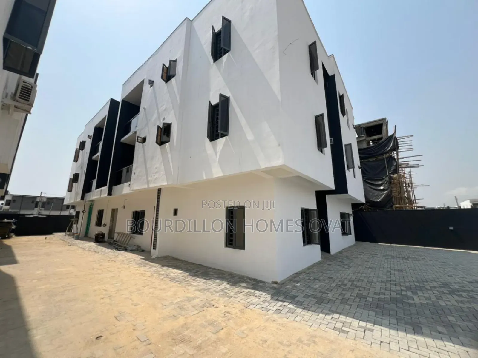 3bdrm Apartment in Ikota Villa Estate for sale