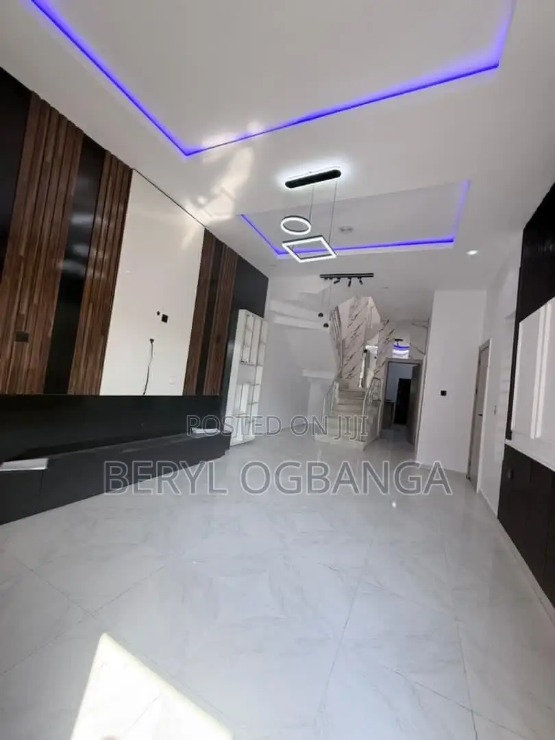 4bdrm Duplex in Ikota for rent