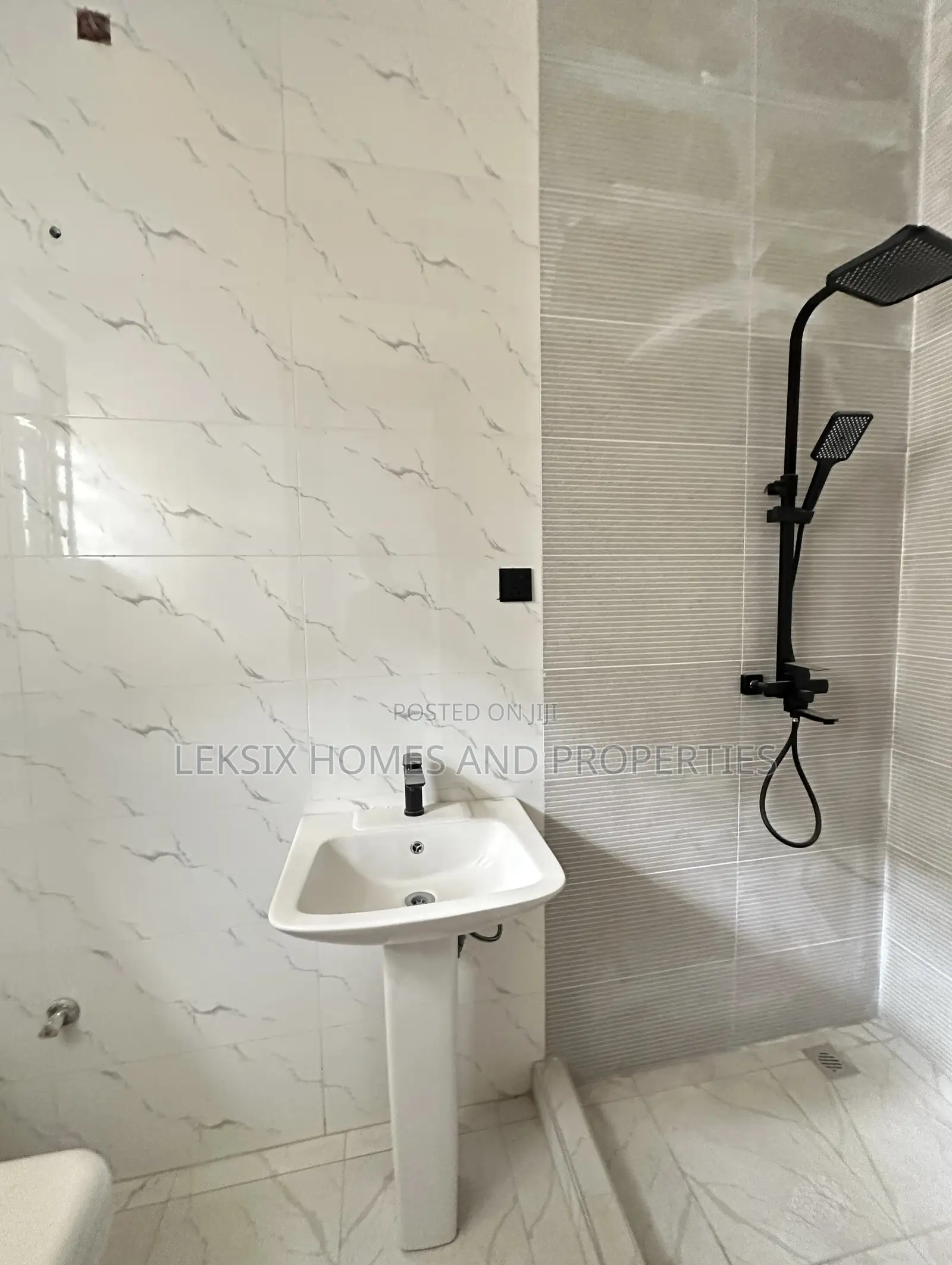 2bdrm Apartment in A Well Secured for sale