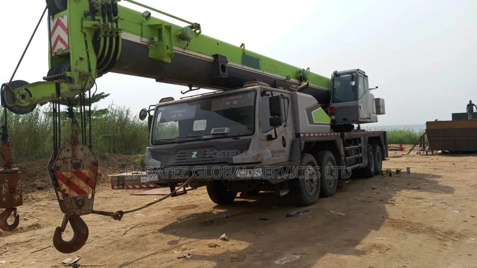 80 Tons Motorized Crain