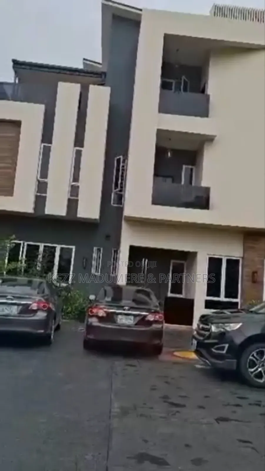 5bdrm Duplex in Dr Peter Odili , for sale
