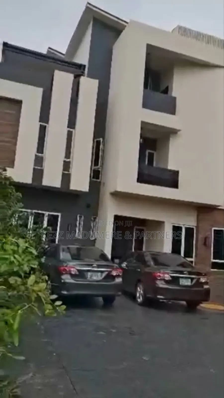 5bdrm Duplex in Dr Peter Odili , for sale