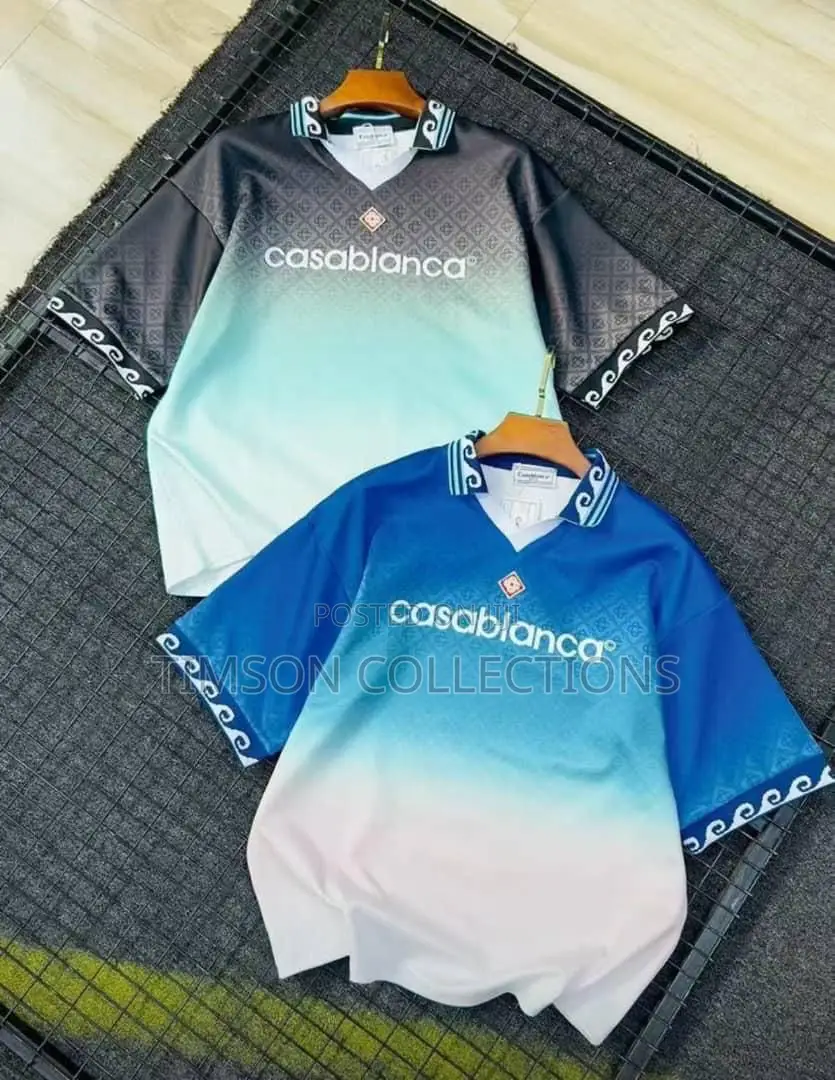 Casablanca Colar Neck