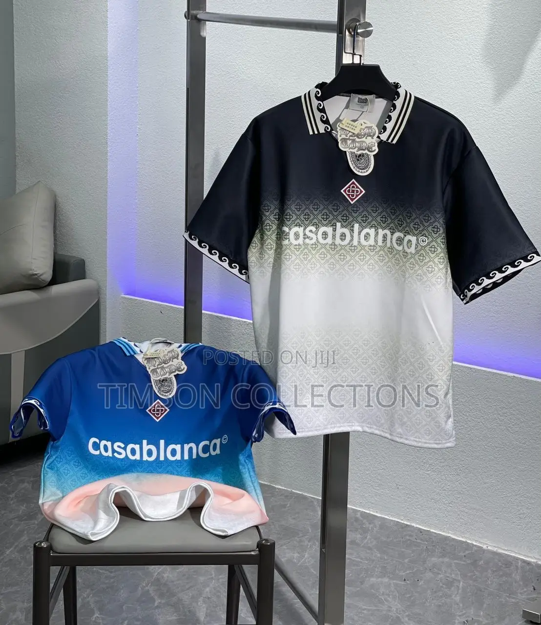 Casablanca Colar Neck