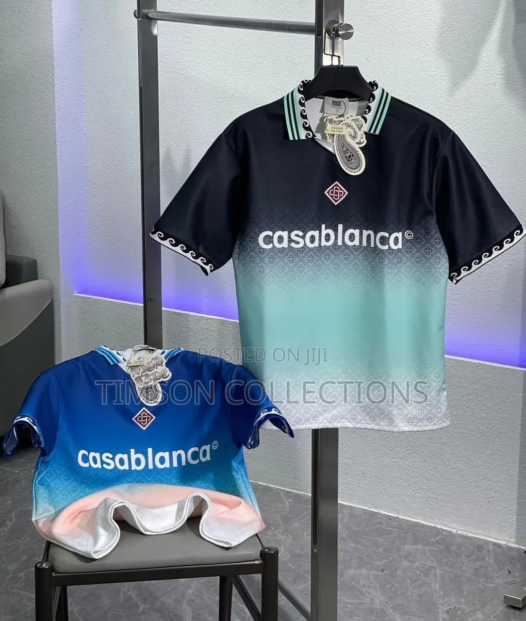 Casablanca Colar Neck