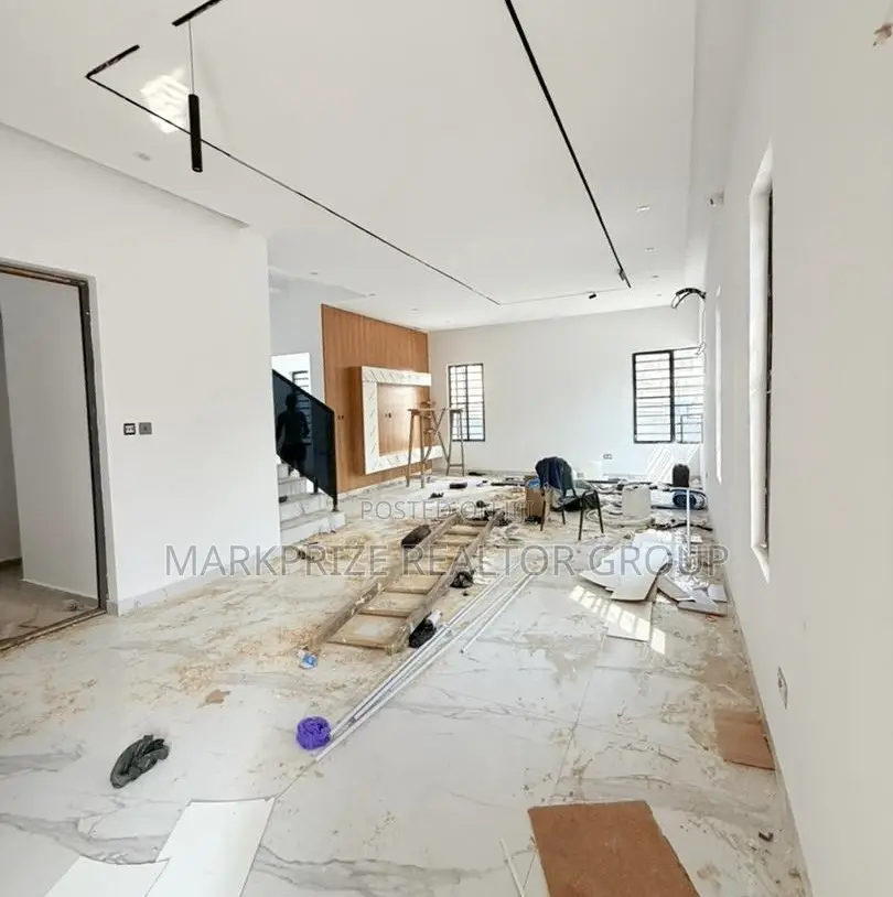 5bdrm Duplex in Magodo Gra Phase 1 for sale
