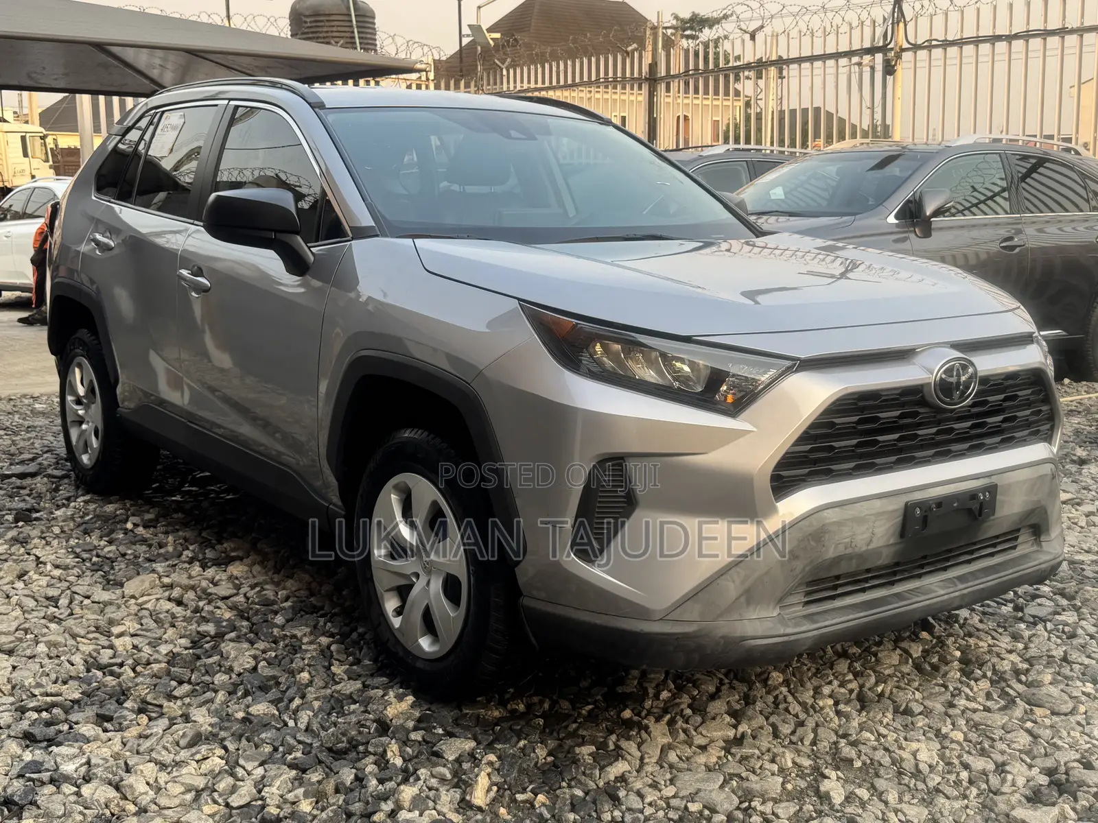 Toyota RAV4 LE AWD 2020 Silver