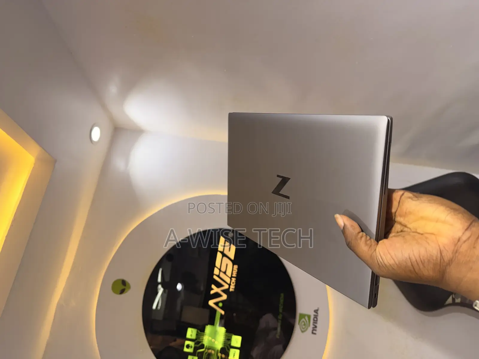 Laptop HP ZBook Firefly G8 16GB Intel Core I7 SSD 256GB