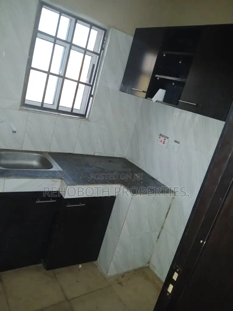 1bdrm Apartment in Babalola, Akala Express for rent